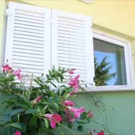 Πανσιόν Punta Viktory 3*